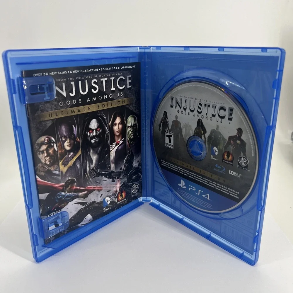 Injustice Gods Among Us Ultimate Edition Sony PS4, 2013 With Original Book